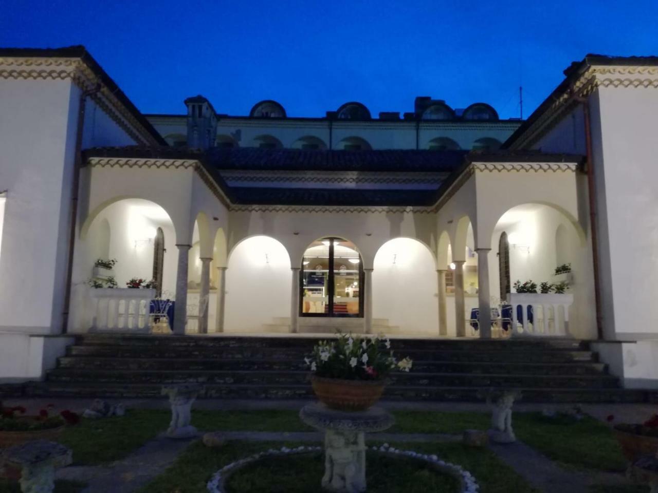 Park Hotel Ravenna Марина ди Равена Екстериор снимка