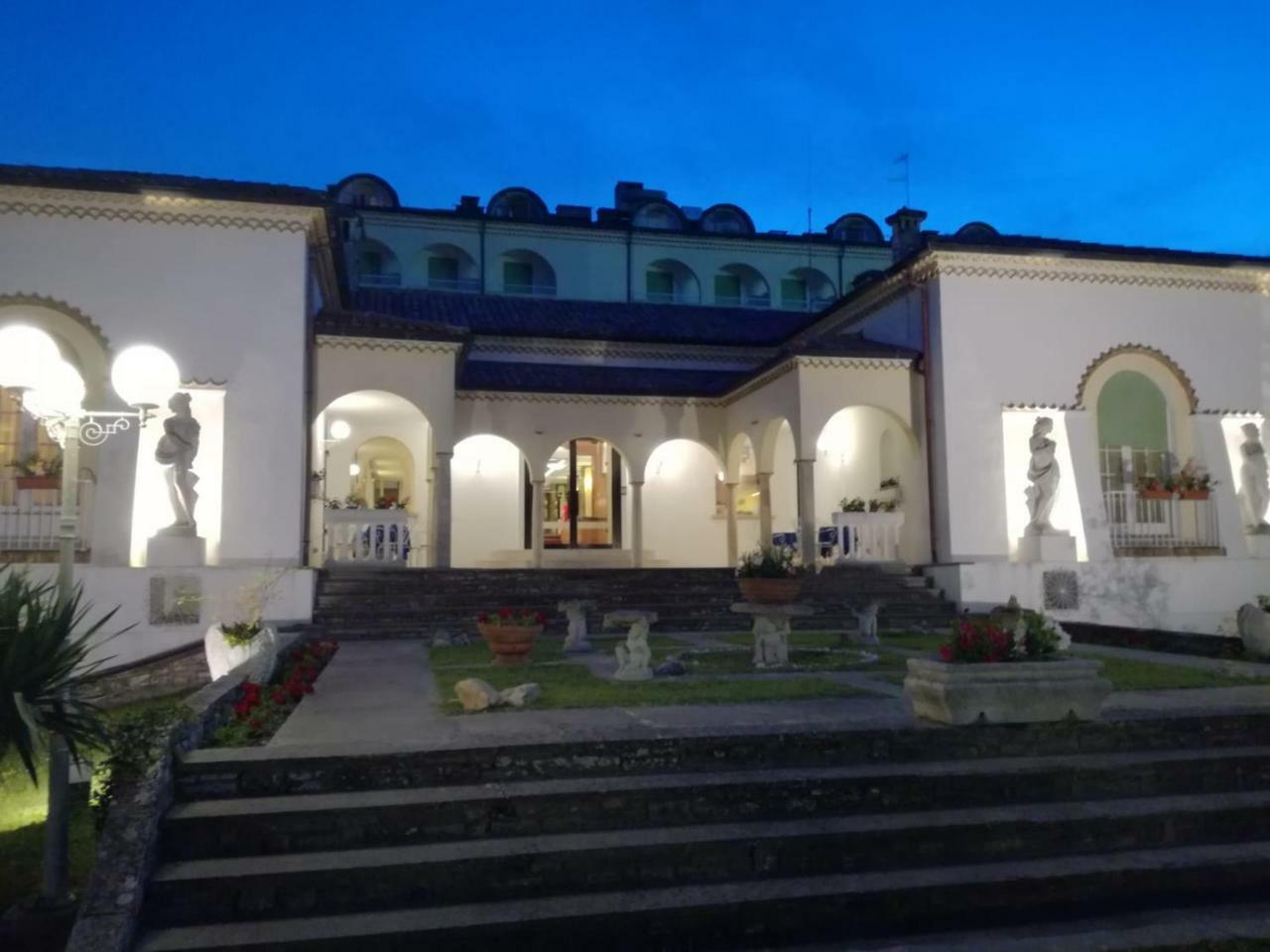 Park Hotel Ravenna Марина ди Равена Екстериор снимка