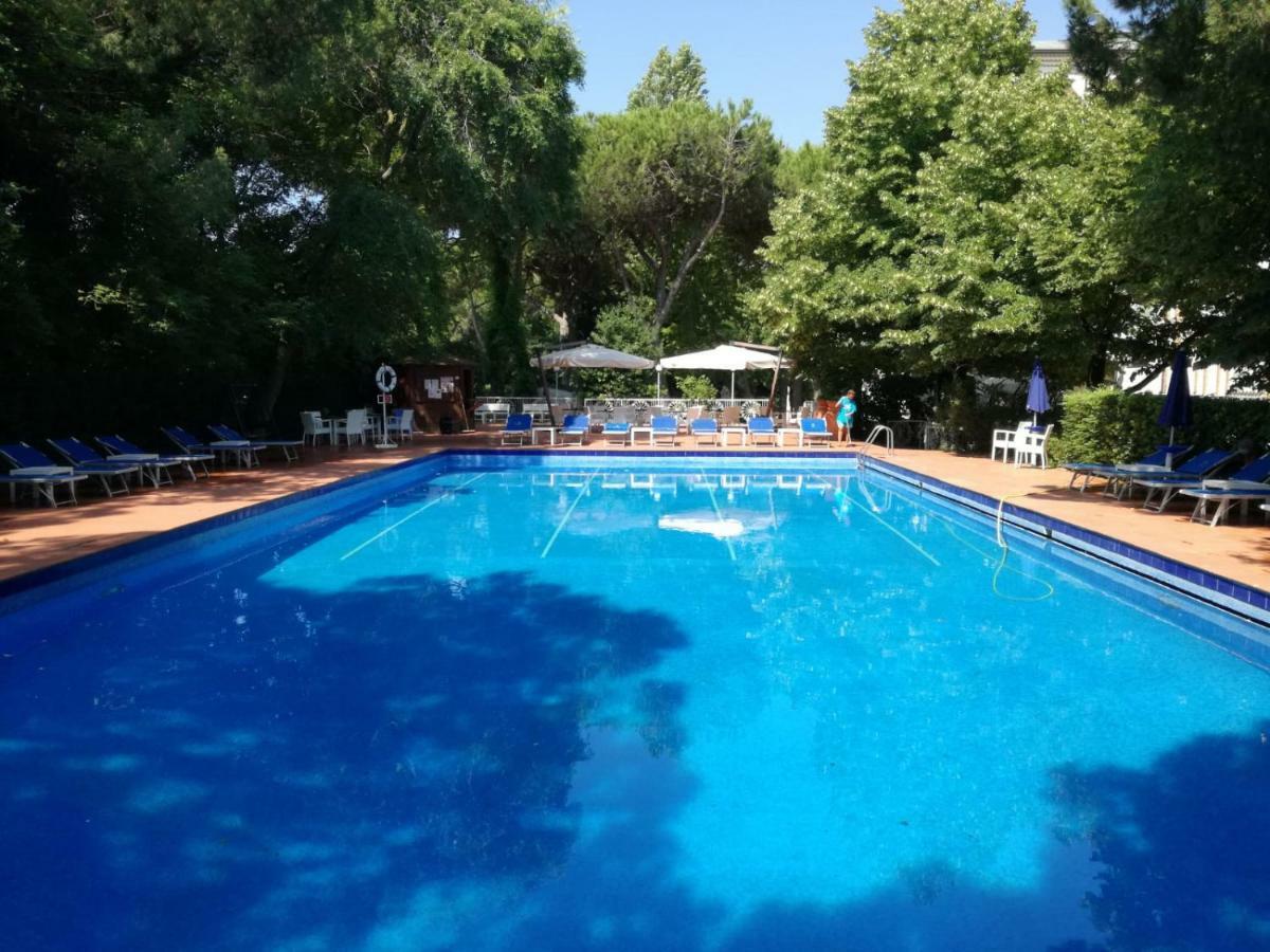 Park Hotel Ravenna Марина ди Равена Екстериор снимка