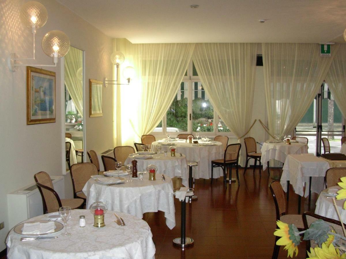 Park Hotel Ravenna Марина ди Равена Екстериор снимка