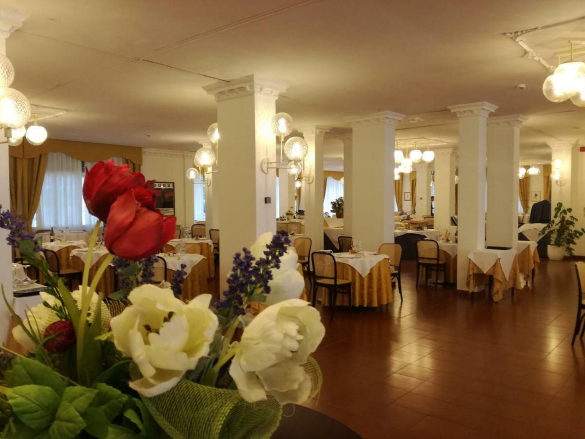 Park Hotel Ravenna Марина ди Равена Екстериор снимка